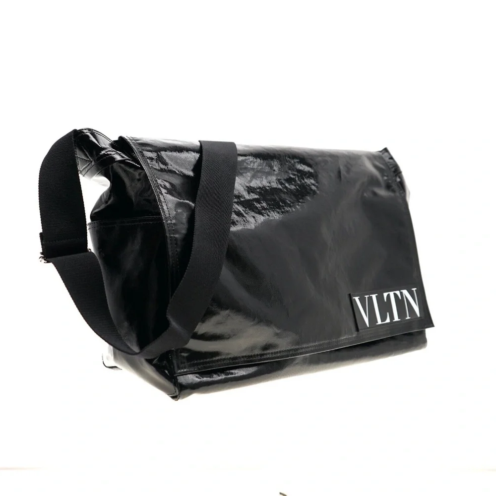 Valentino VLTN Shoulder Bag Messenger Large New